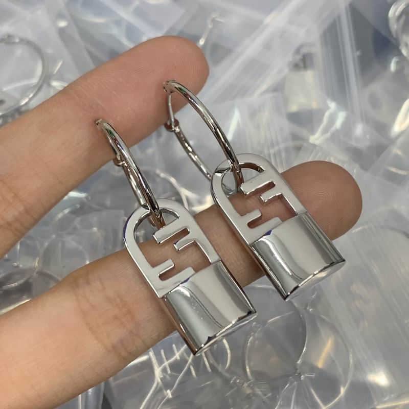 Fendi earring 12lyr56